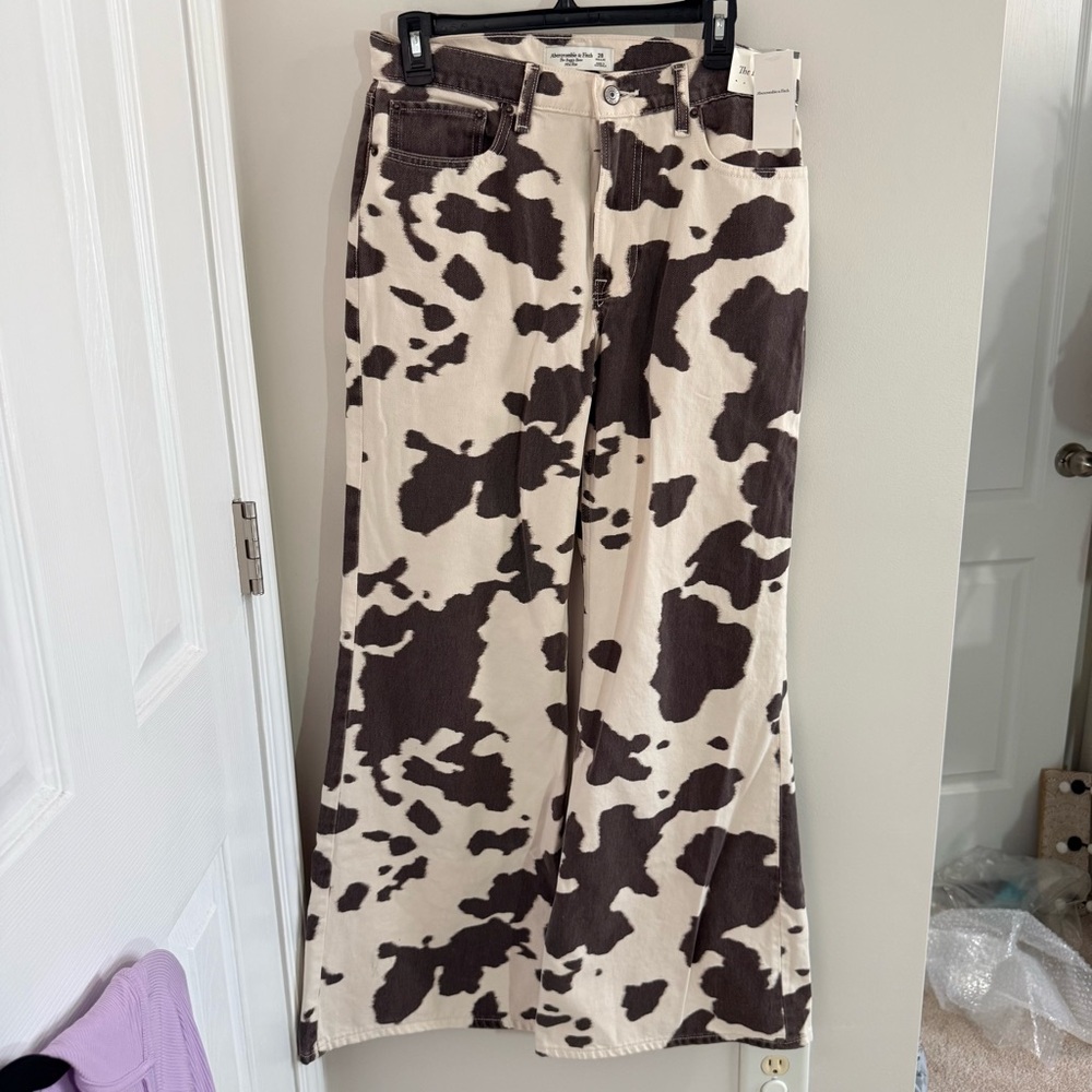 Abercrombie & Fitch Brown and Cream Baggy Boot Pants Size 28 NWT